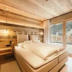 Gletscher Alpehytte *